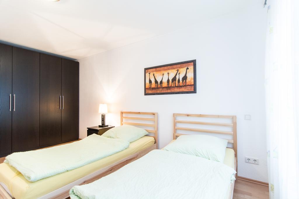 Ferienwohnung ノイス エクステリア 写真